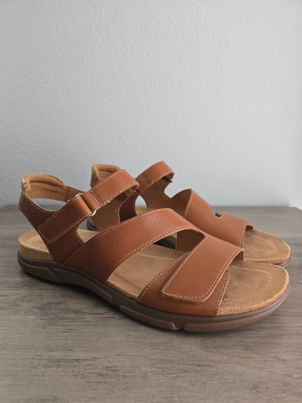 Easy Spirit Mavey Casual Sandals Medium Brown Leather Size 11M